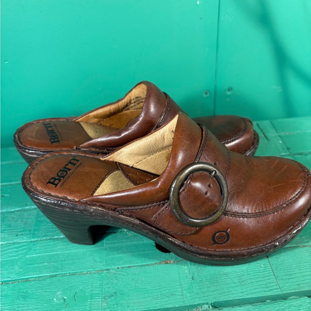 Born Women's Brown Leather Mules with Ring Detail
